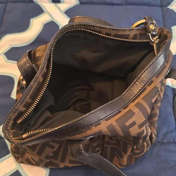 Fendi bag. Very cute! - Picture 3 of 3